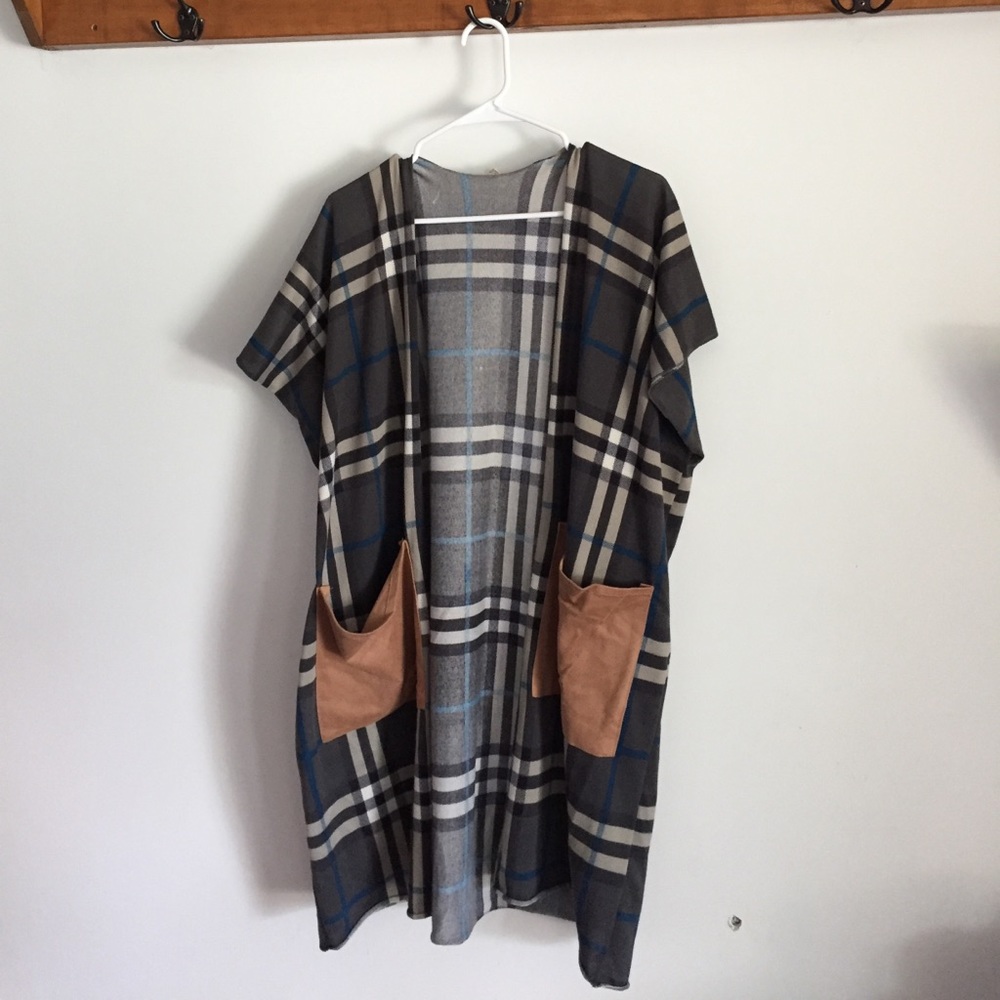 Long cardigan with suede pockets